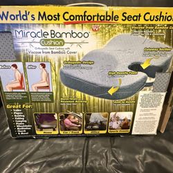Miracle bamboo Cushion
