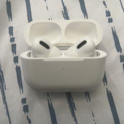 Air Pod Pro (off Brand)