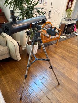Celestron AstroMaster 76 EQ Reflector Telescope