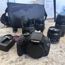 Excellent Camera - EOS Rebel T5 - with 4 Diverse Use lenses 