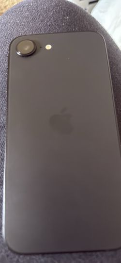 iPhone 16e locked