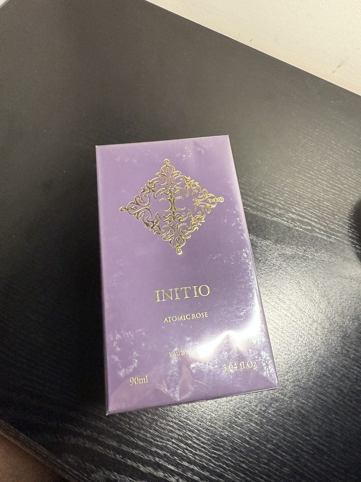 INITIO Atomic Rose