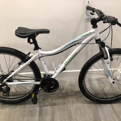 Woman’s Specialized Mountain Bike Small Trails Leisure Fun Tuned Ready/Ride