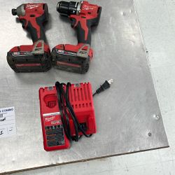 Milwaukee Cordless Drill Driver 2 Batteries And Charger
