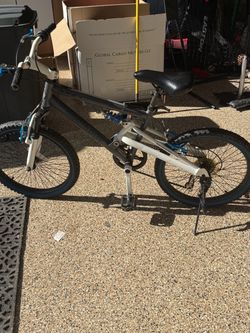 Kids Mountain Bike with Shimano Drivetrain