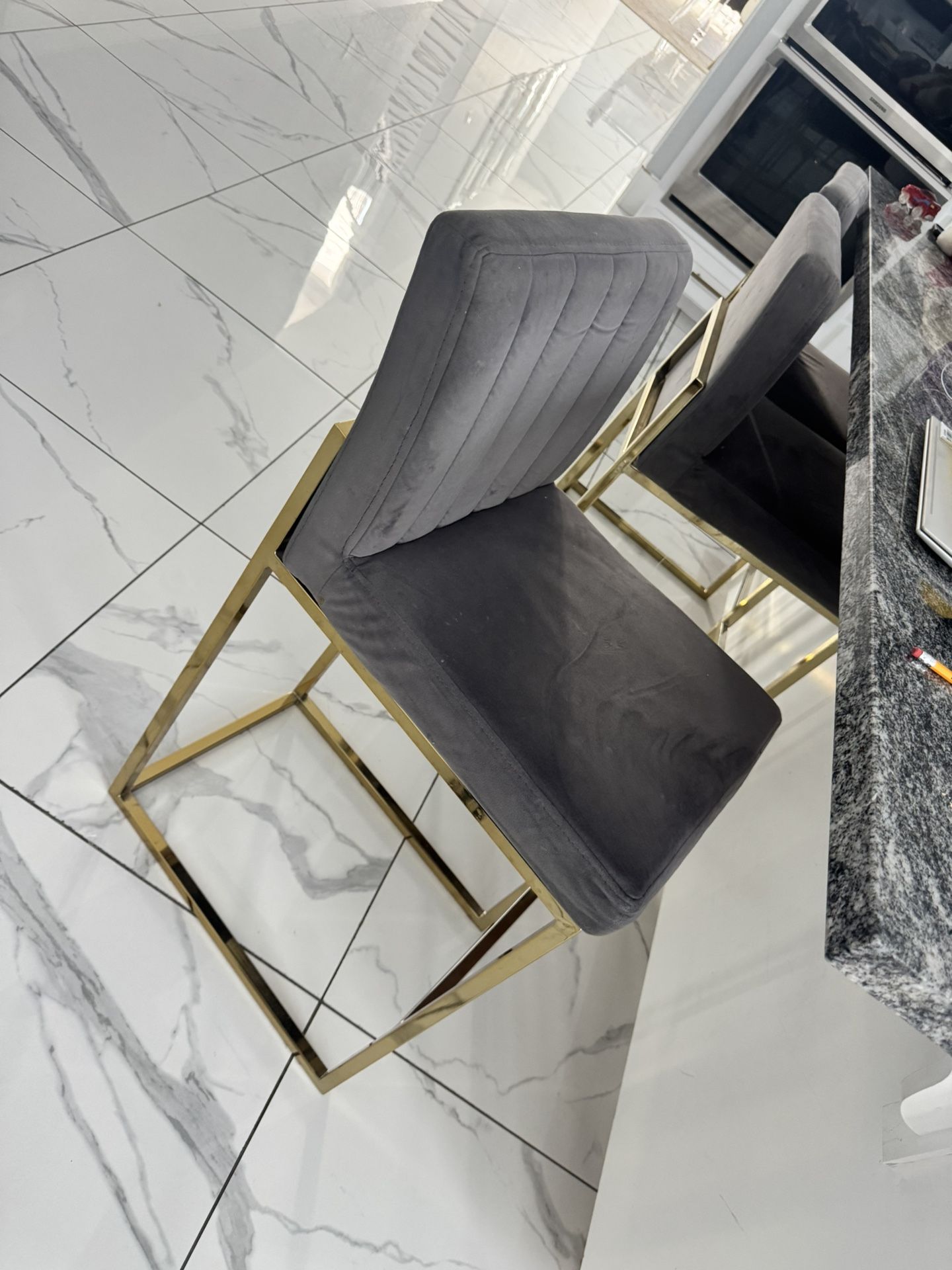 House Furniture And Decor All Must Go