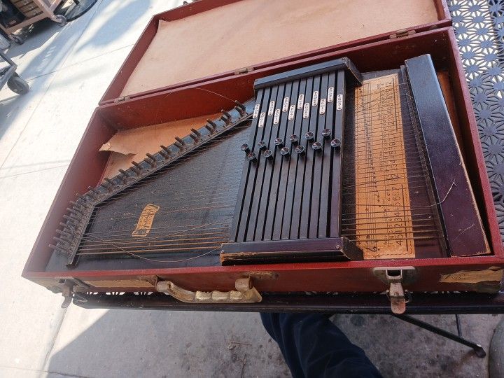 Auto harp Vintage Collectable Antique Instruments