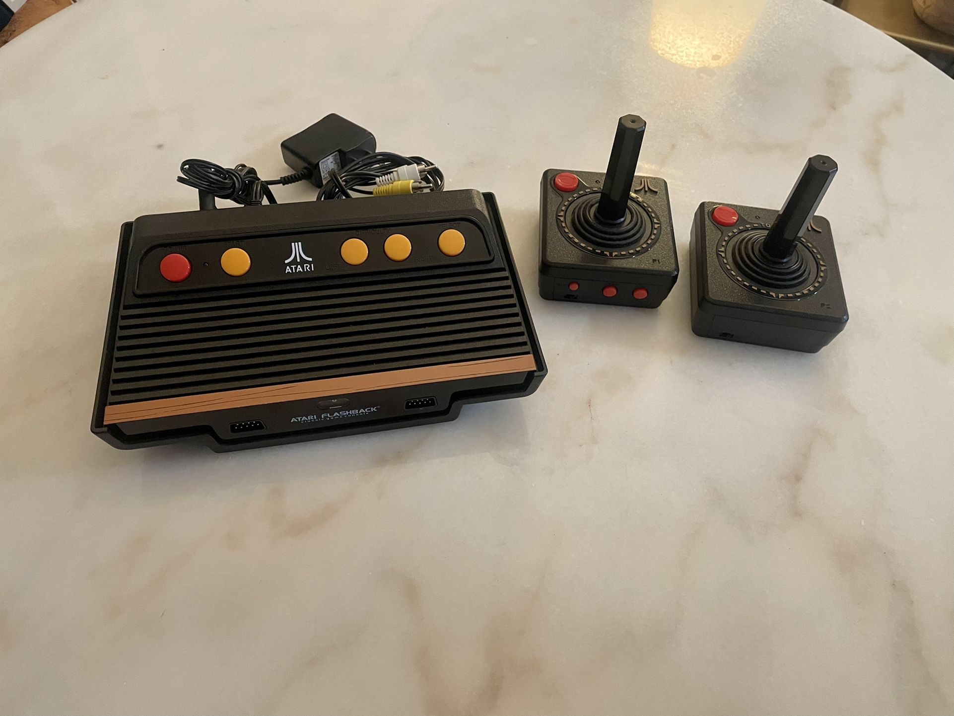 Atari Flashback - Complete Game System 