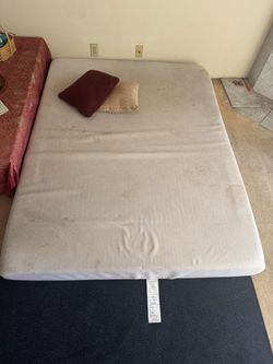 Purple brand Made in USA $700 MATTRESS Queen size