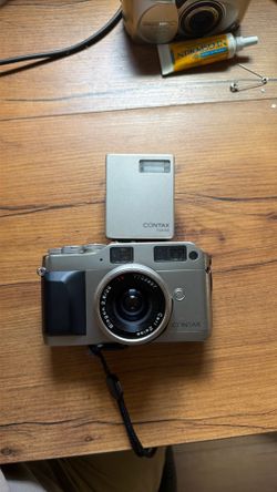 Contax G1 w/ Flash TLA 140