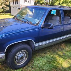 1999 GMC Suburban