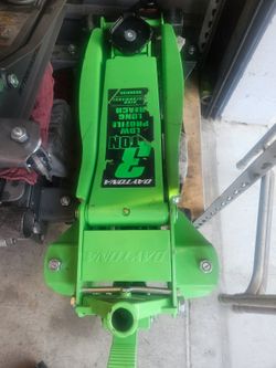 DAYTONA 3 Ton Long-Reach Low-Profile Professional Floor, Green