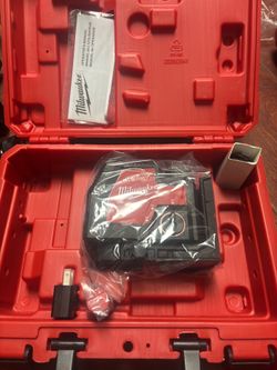 Milwaukee Green 100 ft. Cross Line and Plumb Points Rechargeable Laser Level with REDLITHIUM Lithium-lon USB Battery and Charger