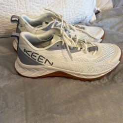 New Women’s Keen Versacore Speed Shoe. Size 10