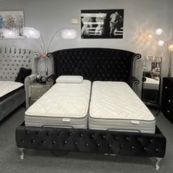 UPHOLSTERED VELVET BEDS 😍😍😍