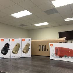 JBL Speakers Brand New Flip 5 