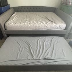 Queen Bed W/ Twin Trundle *Make Offer*