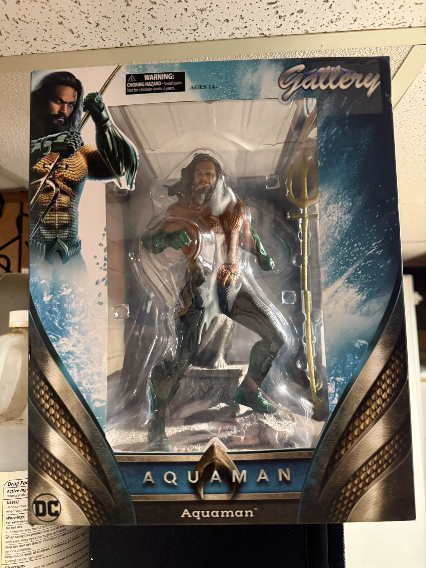 Aquaman Statue