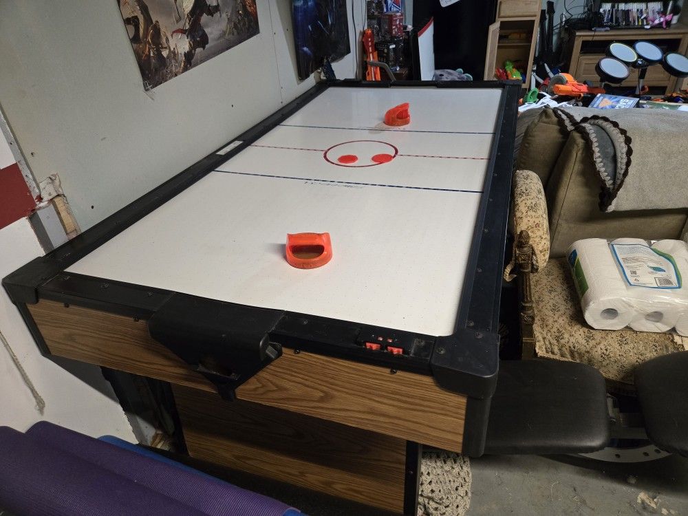 Air Hockey Table 