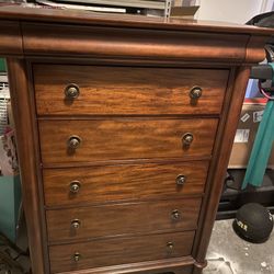 Real Wooden Dresser 