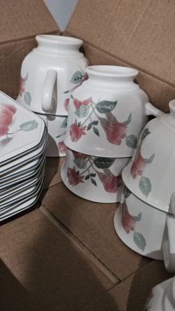 Tea Cup Set Of 9 Floral 