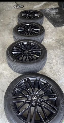 Acura MDX 2023 Black Rims 