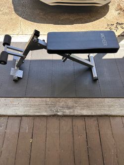 Adjustable weight bench - $50