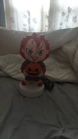 Chucky lighted decor