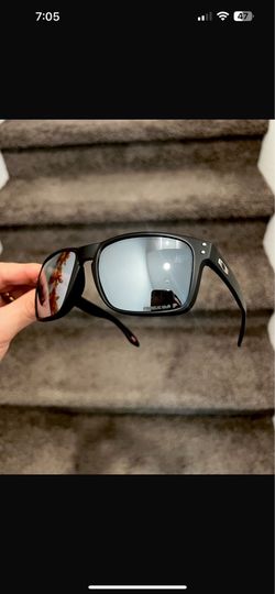 NEW Polarized Oakley Holbrook XL With Original Packaging