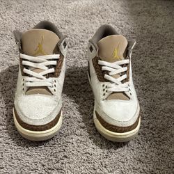 $20 Jordan 3 retro Palomino size 7.5 mens .slightly used.without box authentic