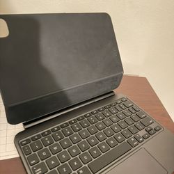 iPad Magic Keyboard - used 