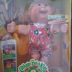 Vintage Snack Time Cabbage Patch Doll 