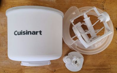 Cuisinart ice cream / frozen yogurt maker
