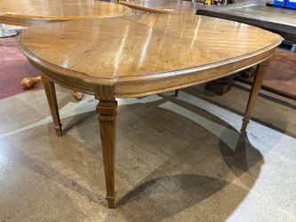 Vintage Fluted Tapered-Leg Dining Table