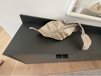 Decorative leaf accessory