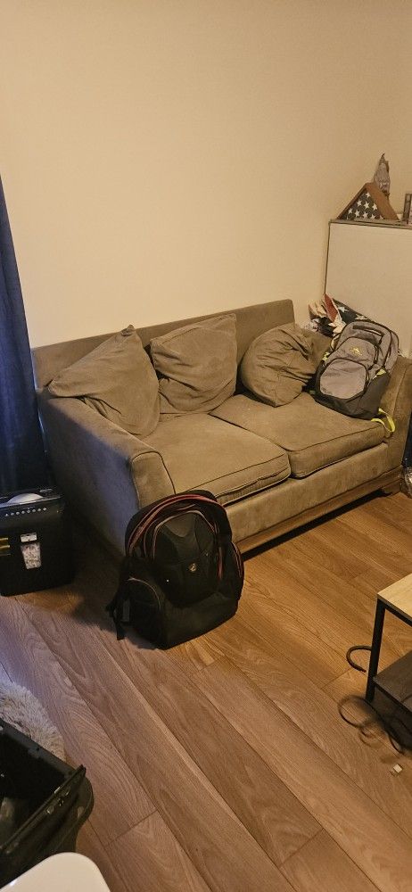 2-Seater love Seat