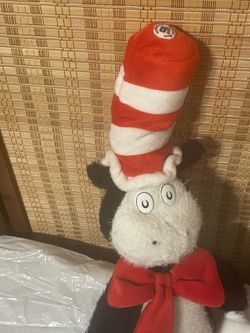 DR. SEUSS " THE CAT IN THE HAT" 22" Plush STUFFED ANIMAL Toy, Official Movie Merchandise