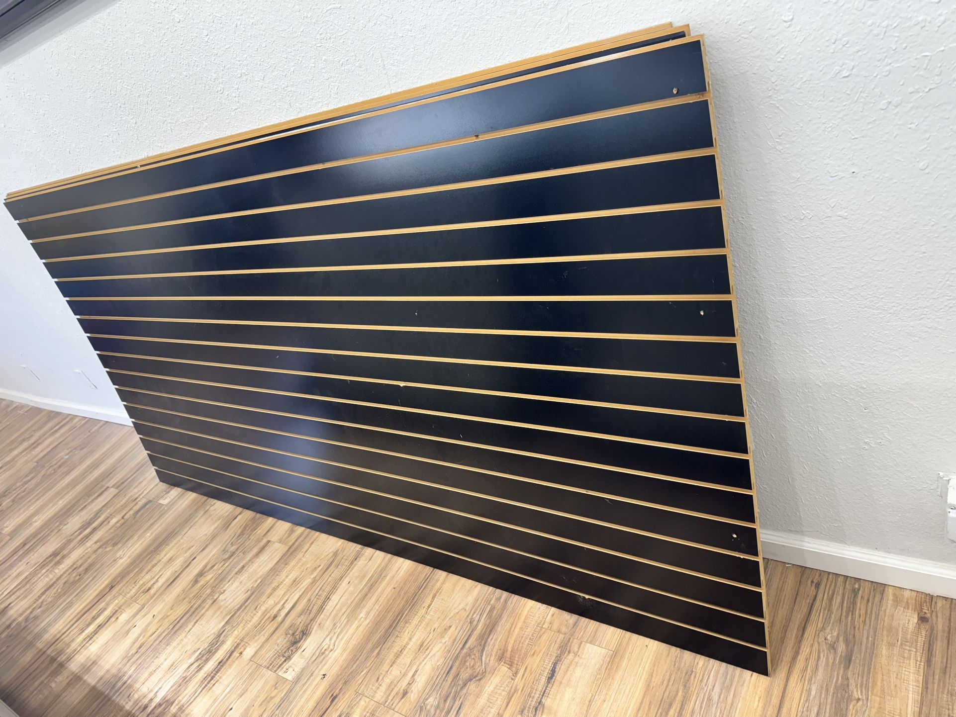 Free Slot Wall 4-5 Pieces FREE