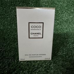 CoCo Chanel Mademoiselle