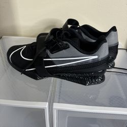 Nike Romaleos 4 Weightlifting Shoes