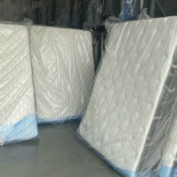 Lots of Mattresses, NEED TO GO, ASAP! All sizes, 50-80% off retail.