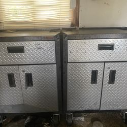 2 Piece Rolling Toolbox/ Cabinet 