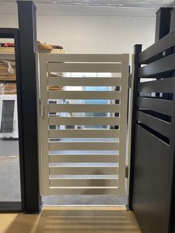 White aluminum Side Gate 40”x65”