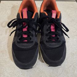Women Puma Tennis Size 8