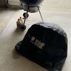 Weber Original Kettle 18-inch Charcoal Grill - Black With Cover