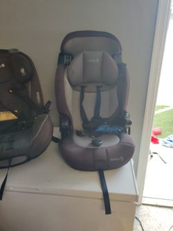 Baby Car Seat 35$ Each 