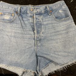 Denim Shorts. Each Sold Individually. New Levi’s No Tags, Good American With Tags