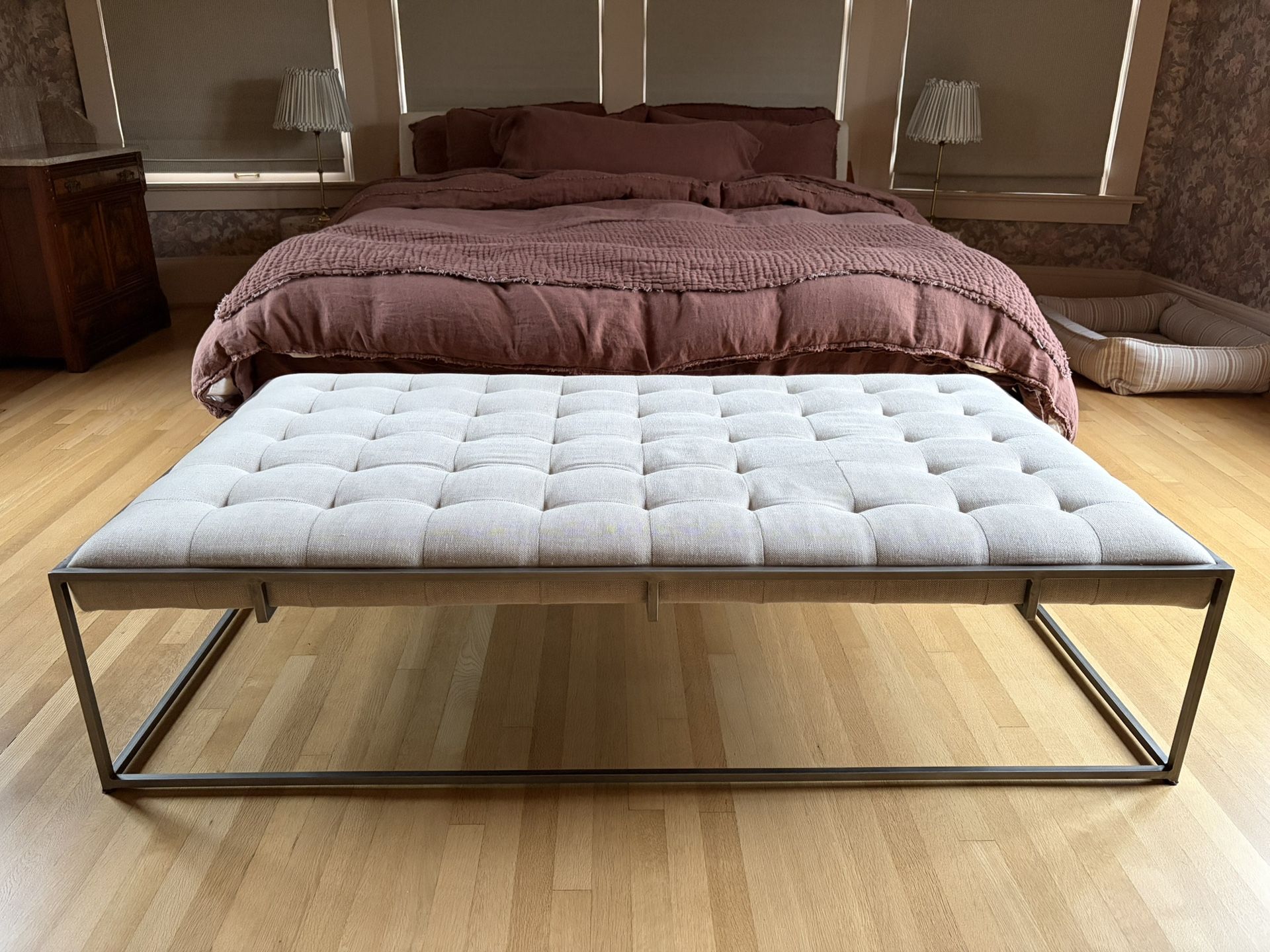 Coffee Table / Ottoman