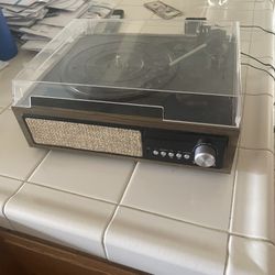 Victorla VTA-67 Record Player 