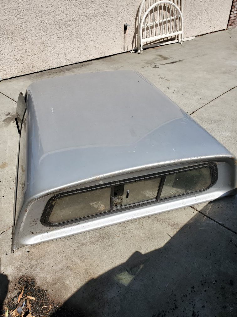 Camper shell for toyota tacoma